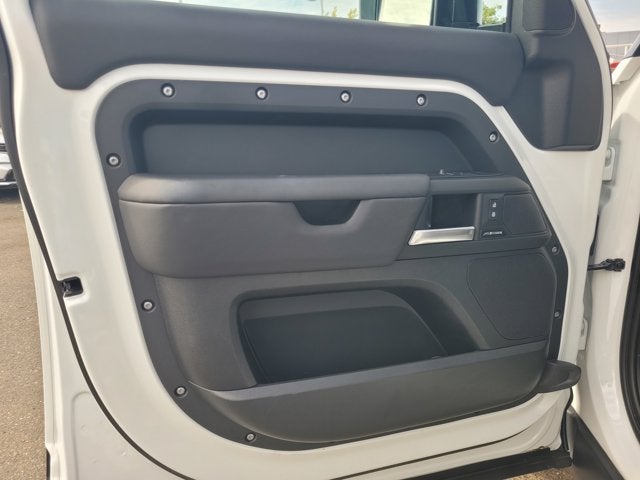 2025 Land Rover Defender S