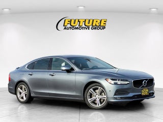 2017 Volvo S90 Momentum