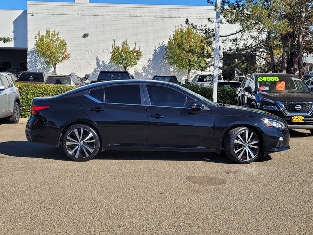 2021 Nissan Altima 2.5 SR