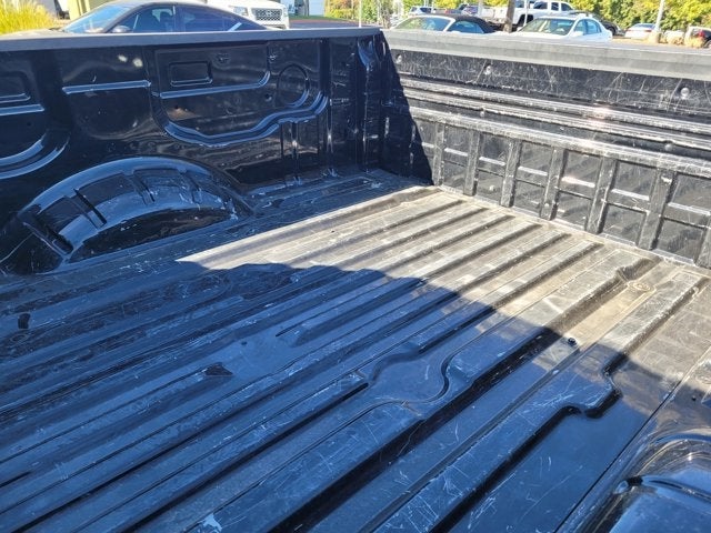 2022 Nissan Titan SV