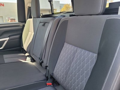 2022 Nissan Titan SV