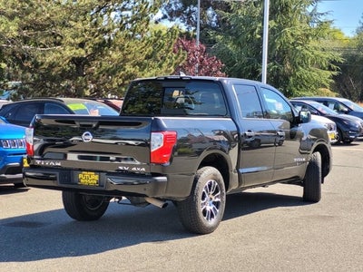 2022 Nissan Titan SV