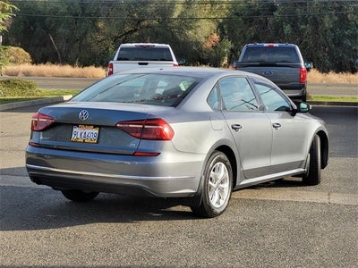 2018 Volkswagen Passat 2.0T S