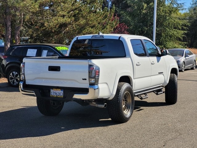 2022 Toyota Tacoma SR5 DCAB w/Leveling Kit &Upgraded Wheels