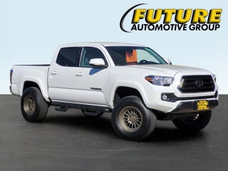 2022 Toyota Tacoma SR5 DCAB w/Leveling Kit &amp;Upgraded Wheels