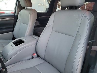 2017 Toyota Highlander Hybrid Limited Platinum