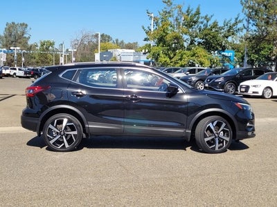 2021 Nissan Rogue Sport SL