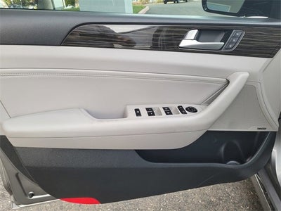 2017 Hyundai Sonata Hybrid Limited